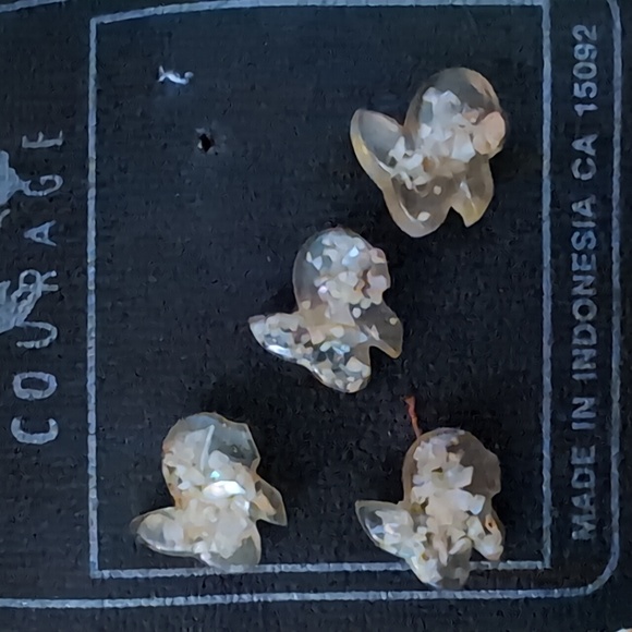 Buttons - Fish and Bunny Buttons - Picture 3 of 5